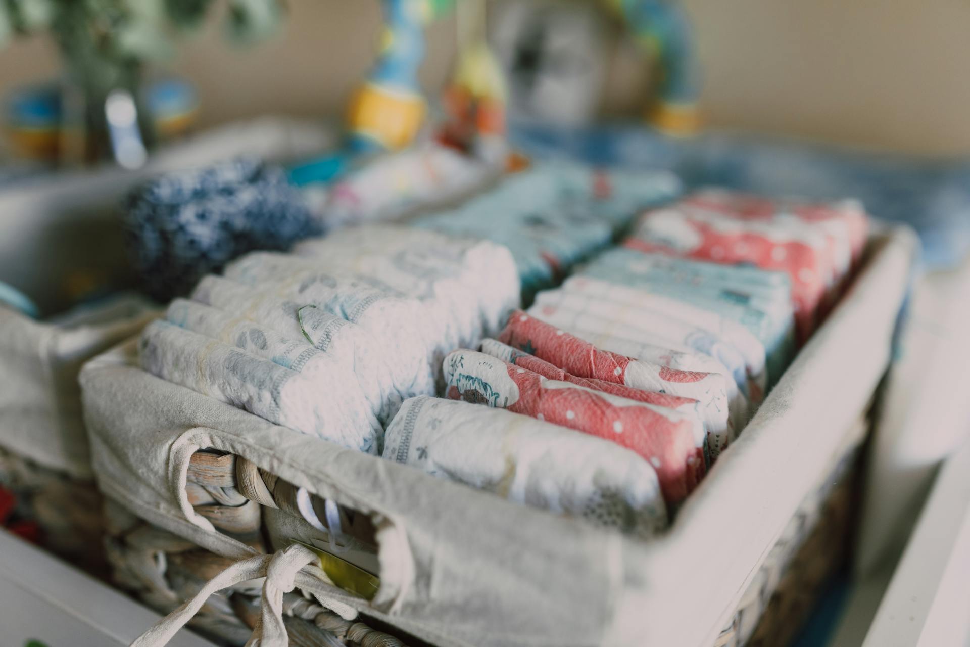 what to store in your toddler emergency car kit